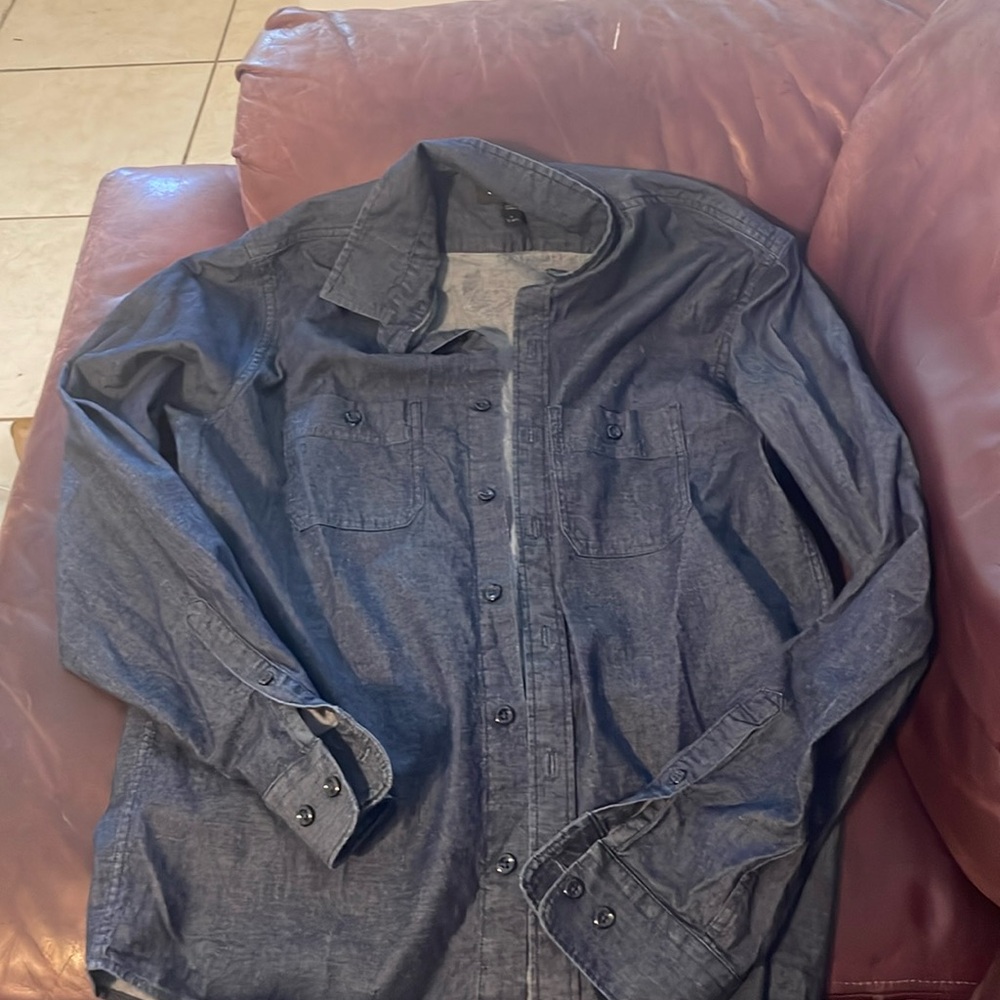 Men’s chambray button down